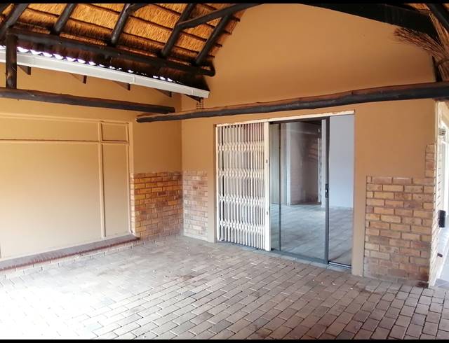 3 BEDROOM FREESTANDING SOLD IN RANDLESPARK